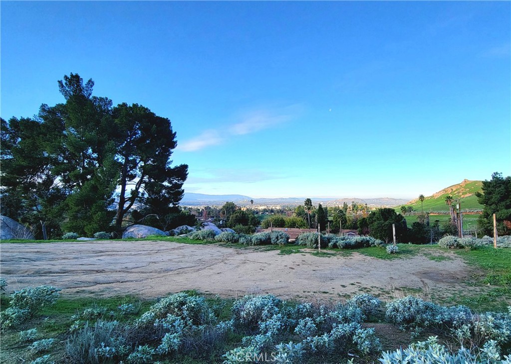 2935 Galaxie Heights Road Riverside, CA 92507 - Photo 45 of 45 Gallery Image 45