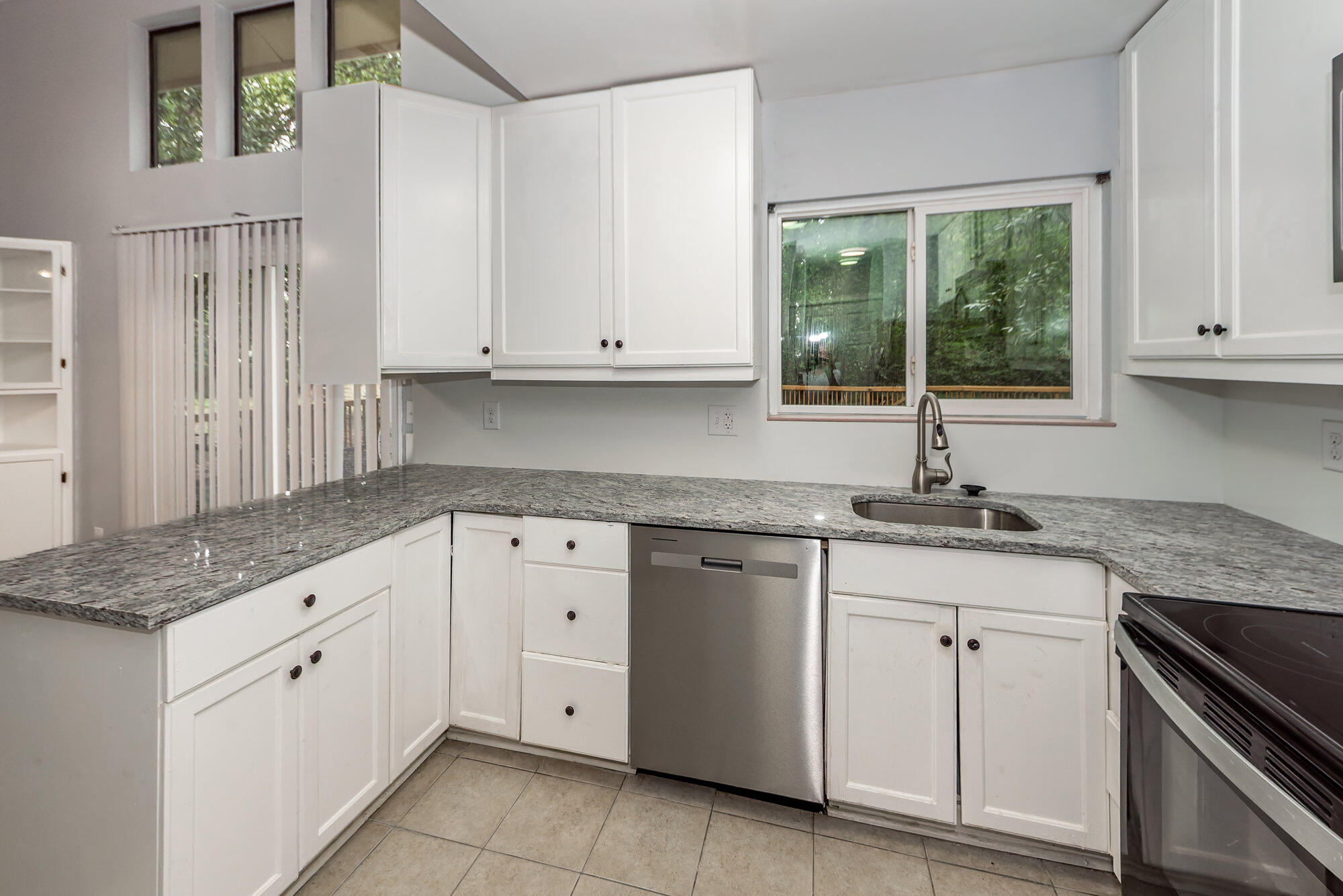 7820 Racquet Road North Charleston, SC 29418 - Photo 12 of 50 12