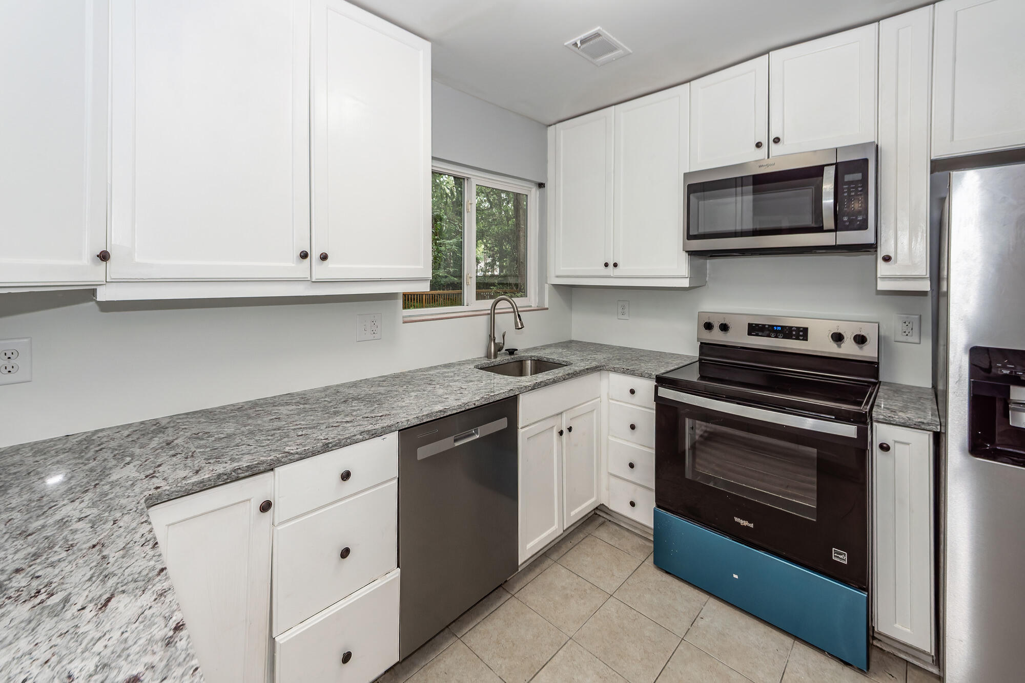 7820 Racquet Road North Charleston, SC 29418 - Photo 13 of 50 13