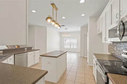 $360,000 | 518 York Dale Drive, Ruskin, FL 33570