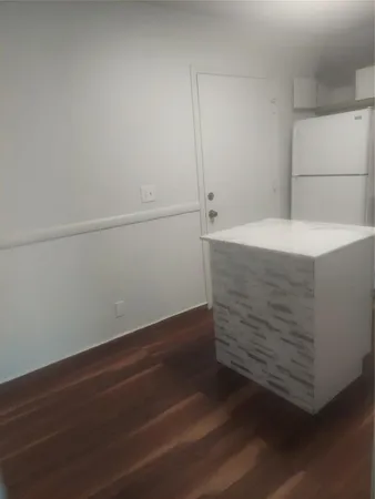 $1,570 | 2061 Northwest 47th Terrace, Unit 210, Lauderhill, FL 33313