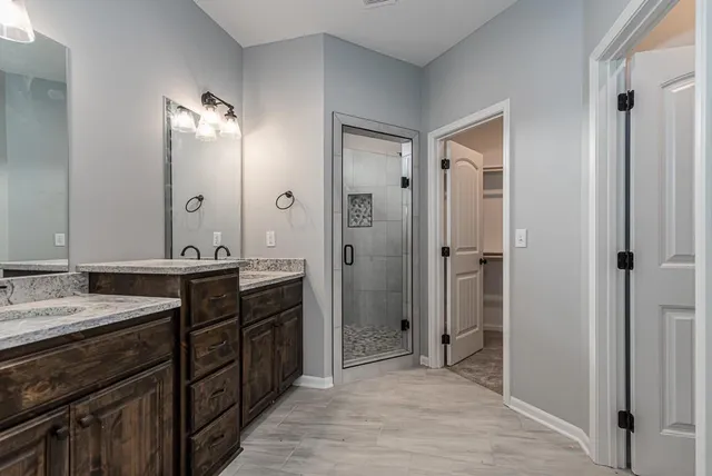 $489,950 | 939 168th Street, Basehor, KS 66007