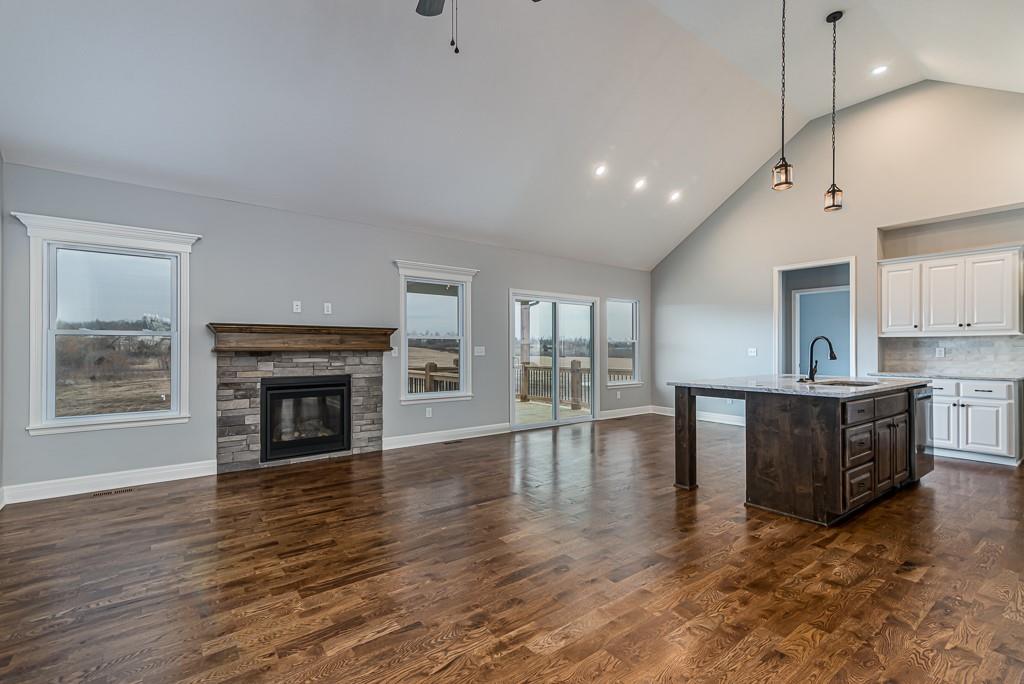 939 168th Street Basehor, KS 66007 - Photo 9 of 18