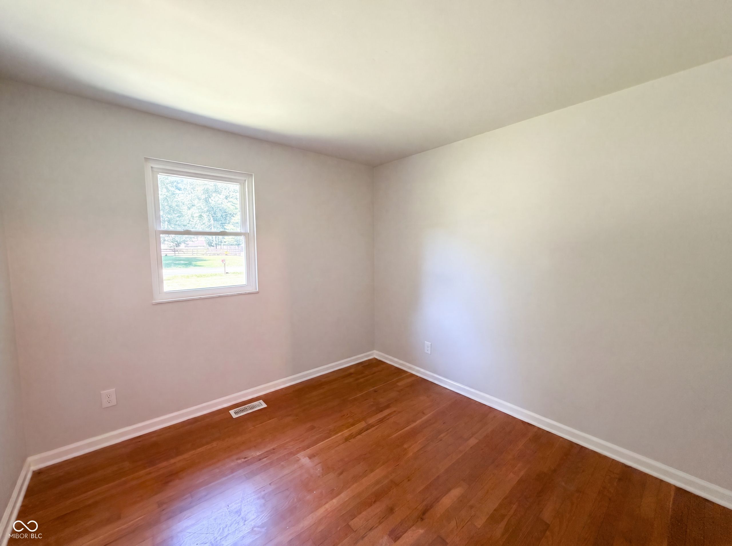 2883 South Wollenweber Road New Palestine, IN 46163 - Photo 11 of 18