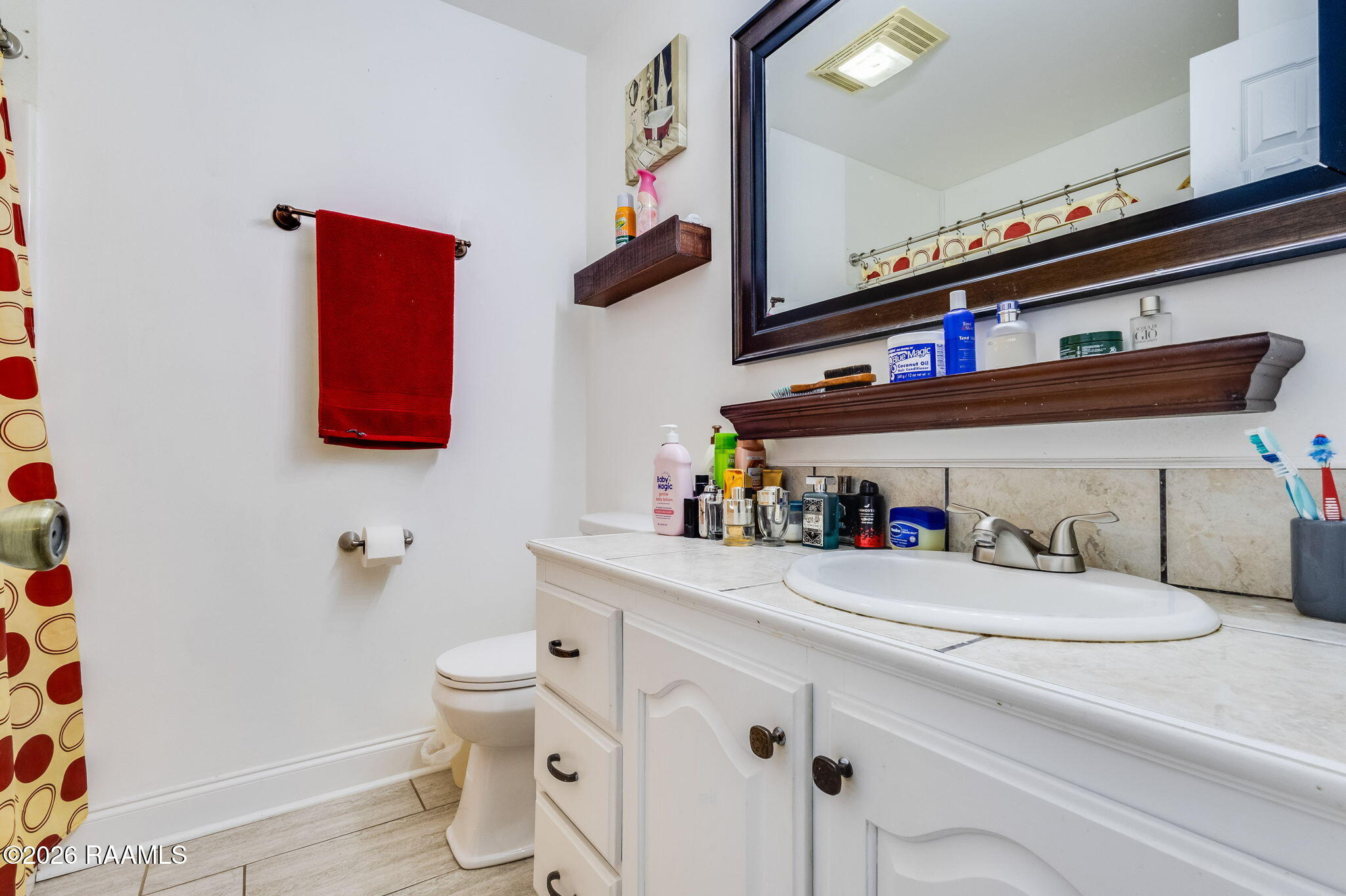 208 Gouaux Road Lafayette, LA 70507 - Photo 6 of 13 5-web-or-mls-208 Gouaux Rd-4