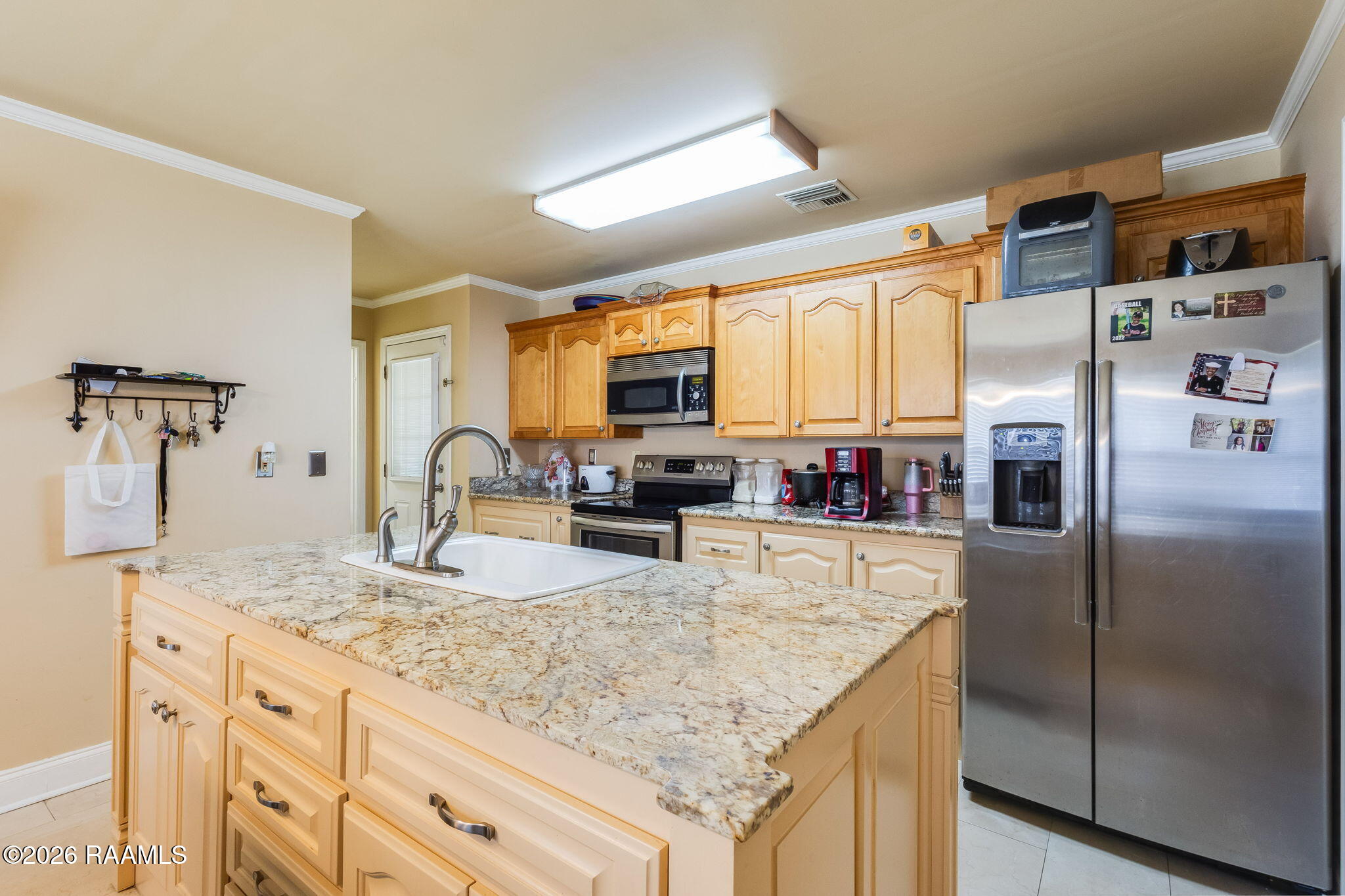 208 Gouaux Road Lafayette, LA 70507 - Photo 9 of 13 8-web-or-mls-208 Gouaux Rd-7