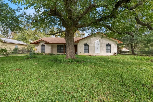 $215,000 | 505 Washington Street, Kosse, TX 76653