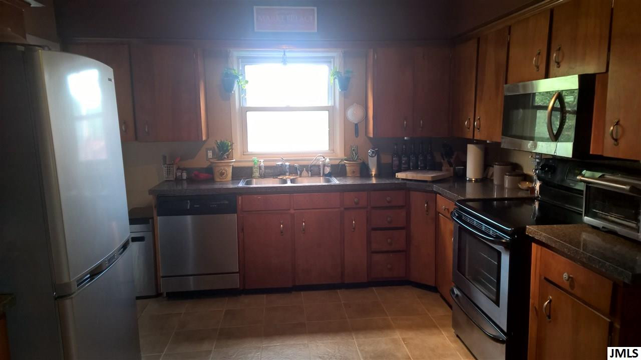 10401 State Road Rives Junction, MI 49277 - Photo 3 of 16 Photo 3