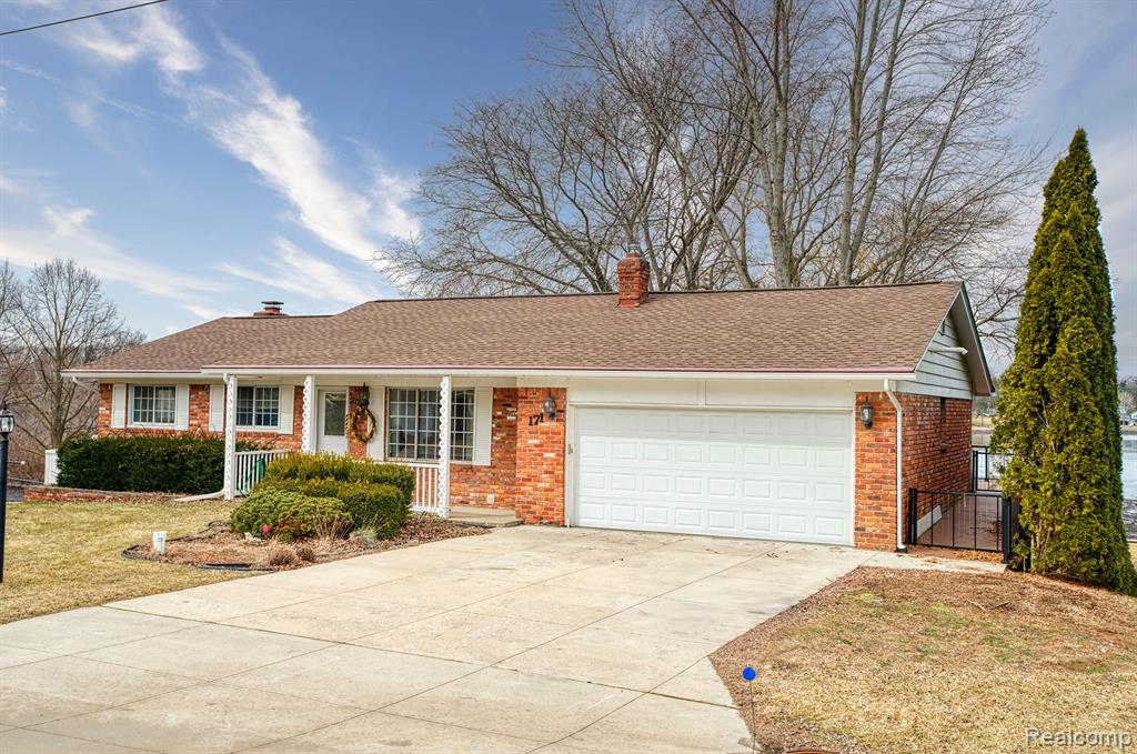 171 Endicott Howell, MI 48843 - Photo 27 of 36 Gallery Image 27