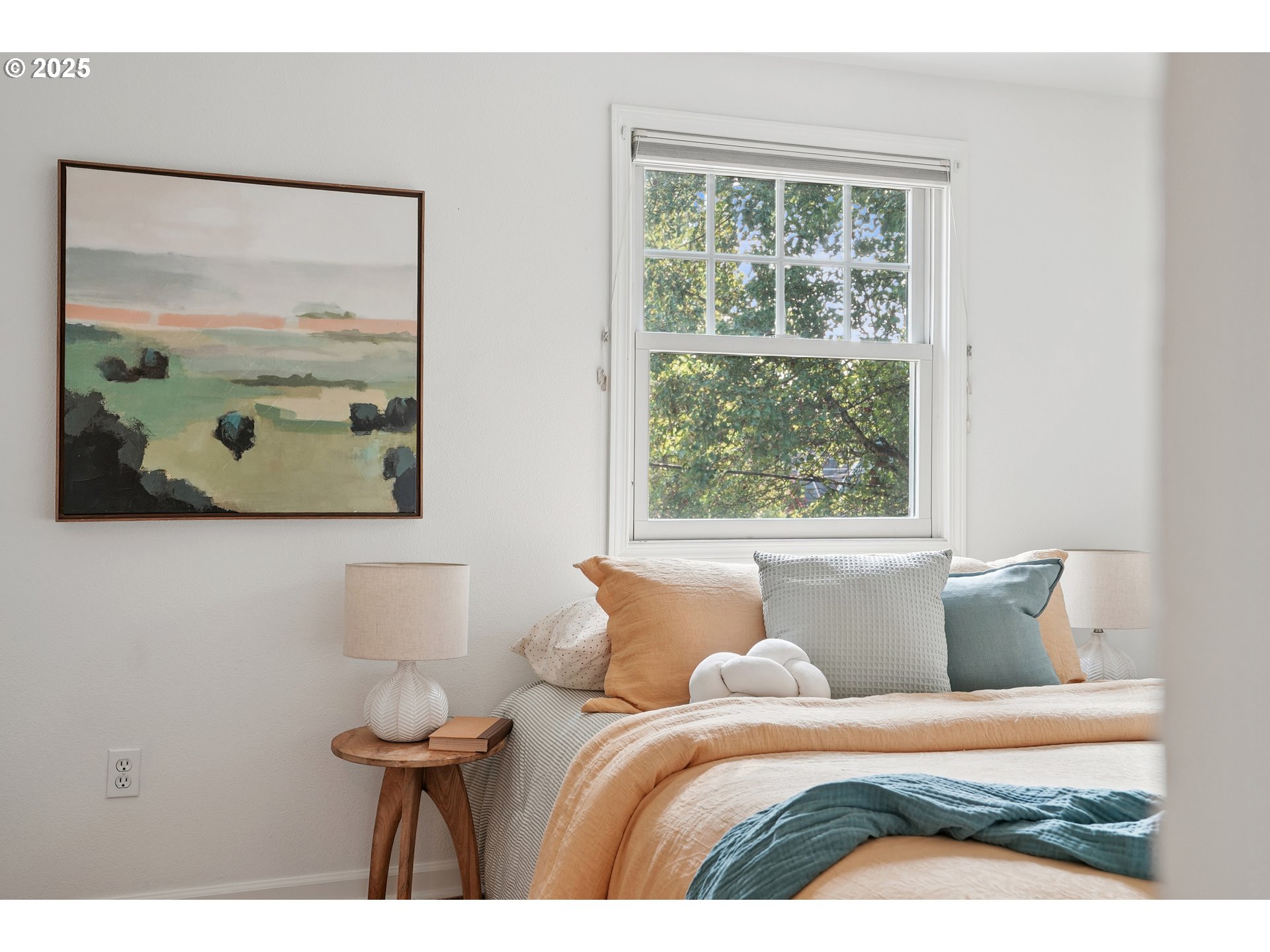 2555 Northwest Savier Street, Unit 2 Portland, OR 97210 - Photo 12 of 27