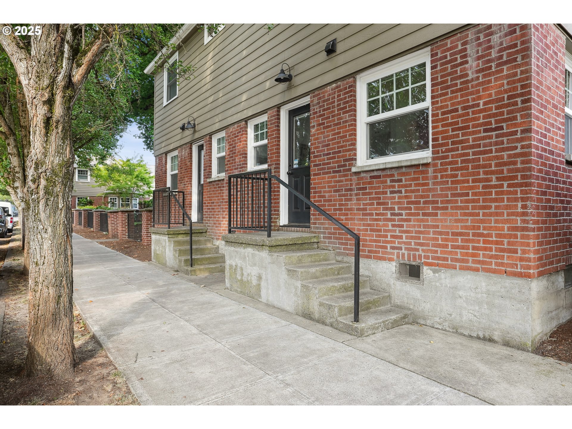 2555 Northwest Savier Street, Unit 2 Portland, OR 97210 - Photo 21 of 27