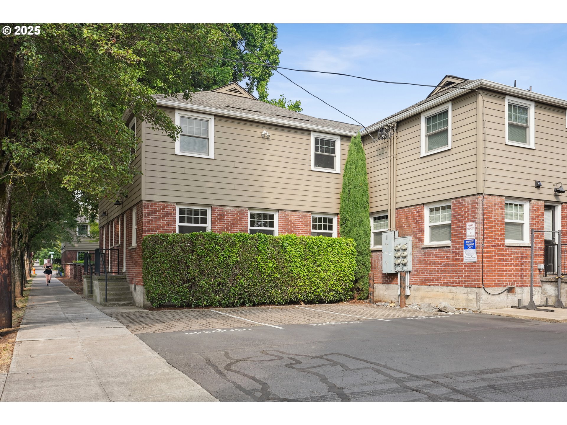 2555 Northwest Savier Street, Unit 2 Portland, OR 97210 - Photo 22 of 27