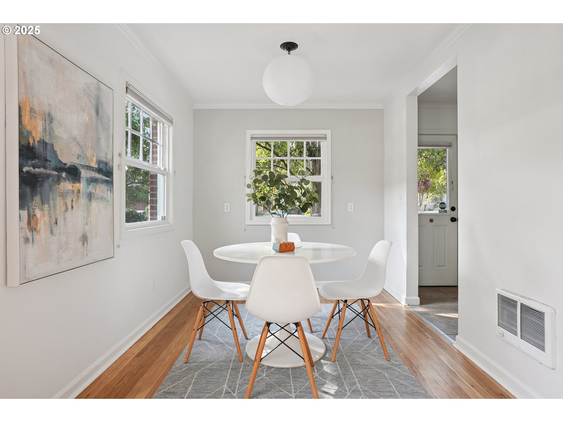 2555 Northwest Savier Street, Unit 2 Portland, OR 97210 - Photo 5 of 27