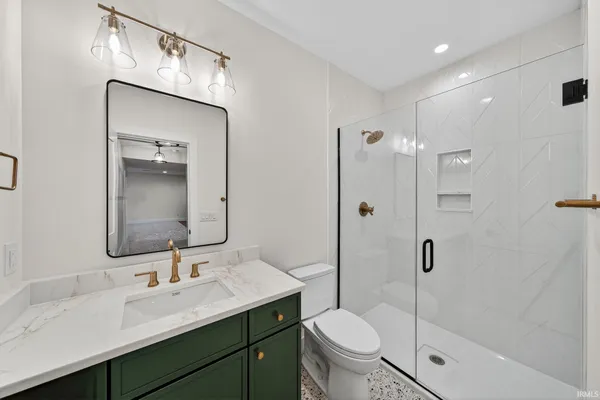 $895,000 | 18028 Erin Court, South Bend, IN 46637