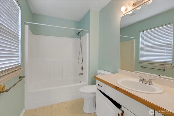 $499,900 | 506 Belfair Court Southwest, Orting, WA 98360