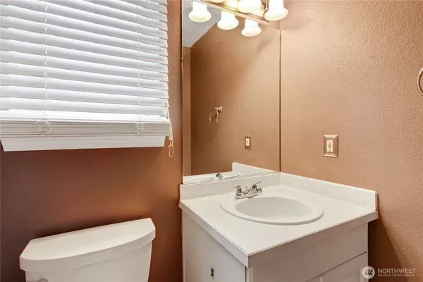 $499,900 | 506 Belfair Court Southwest, Orting, WA 98360