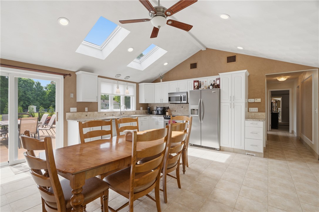 294 Sawmill Road Glocester, RI 02857 - Photo 8 of 39