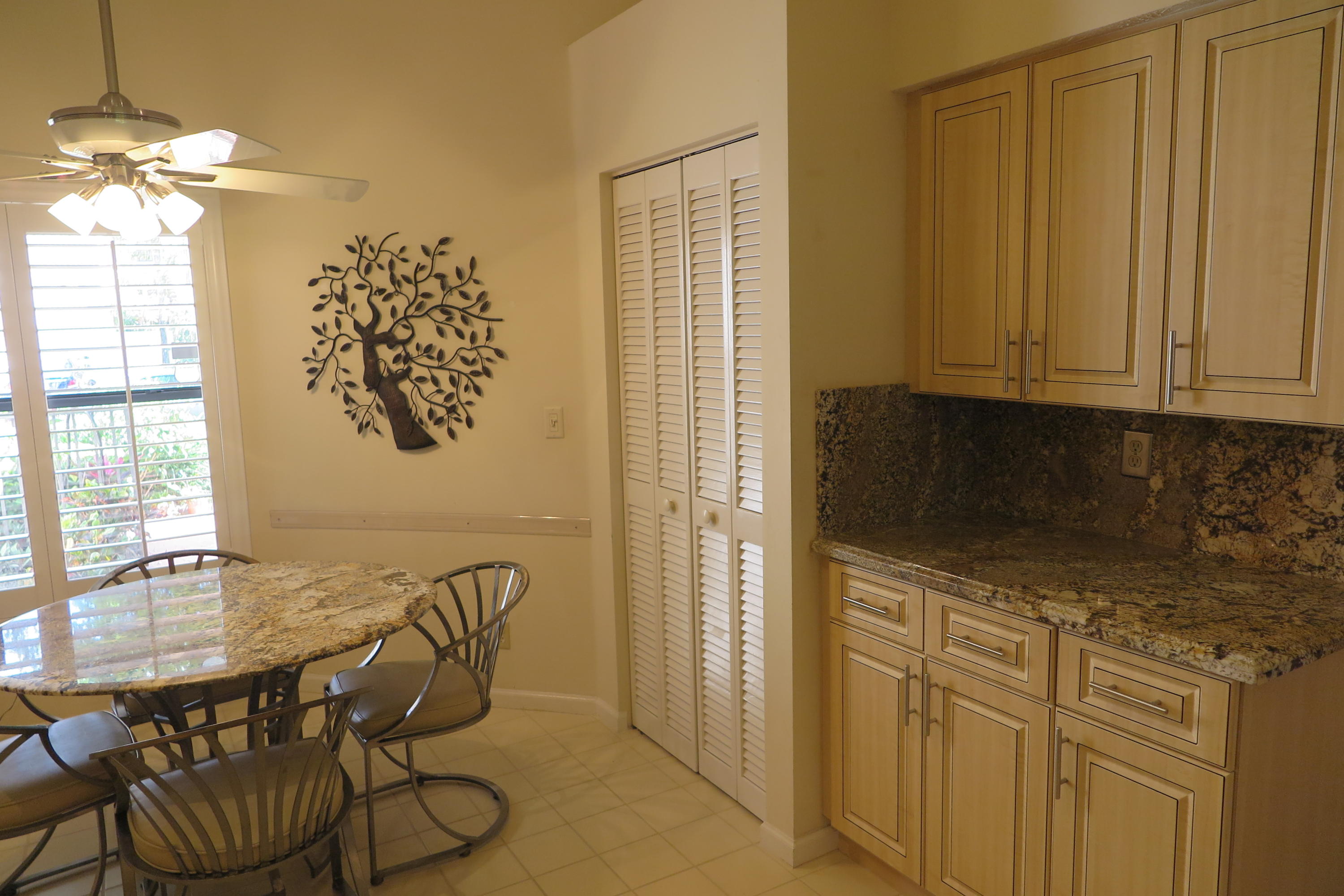 22576 Meridiana Drive Boca Raton, FL 33433 - Photo 8 of 23 kitchen