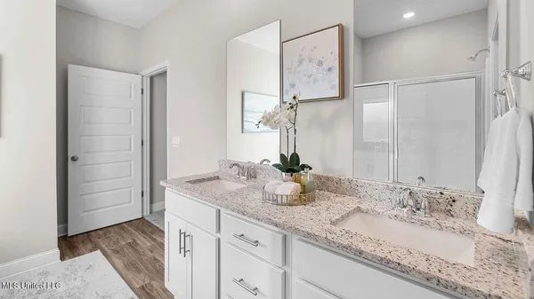 $329,900 | 524 Vista Pointe Drive, Pearl, MS 39208