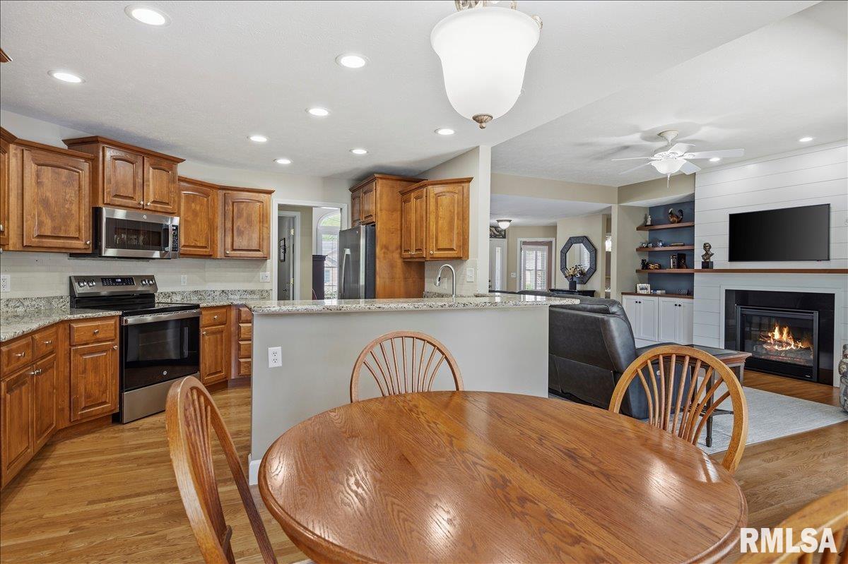 4356 Creek Drive Springfield, IL 62711 - Photo 14 of 50