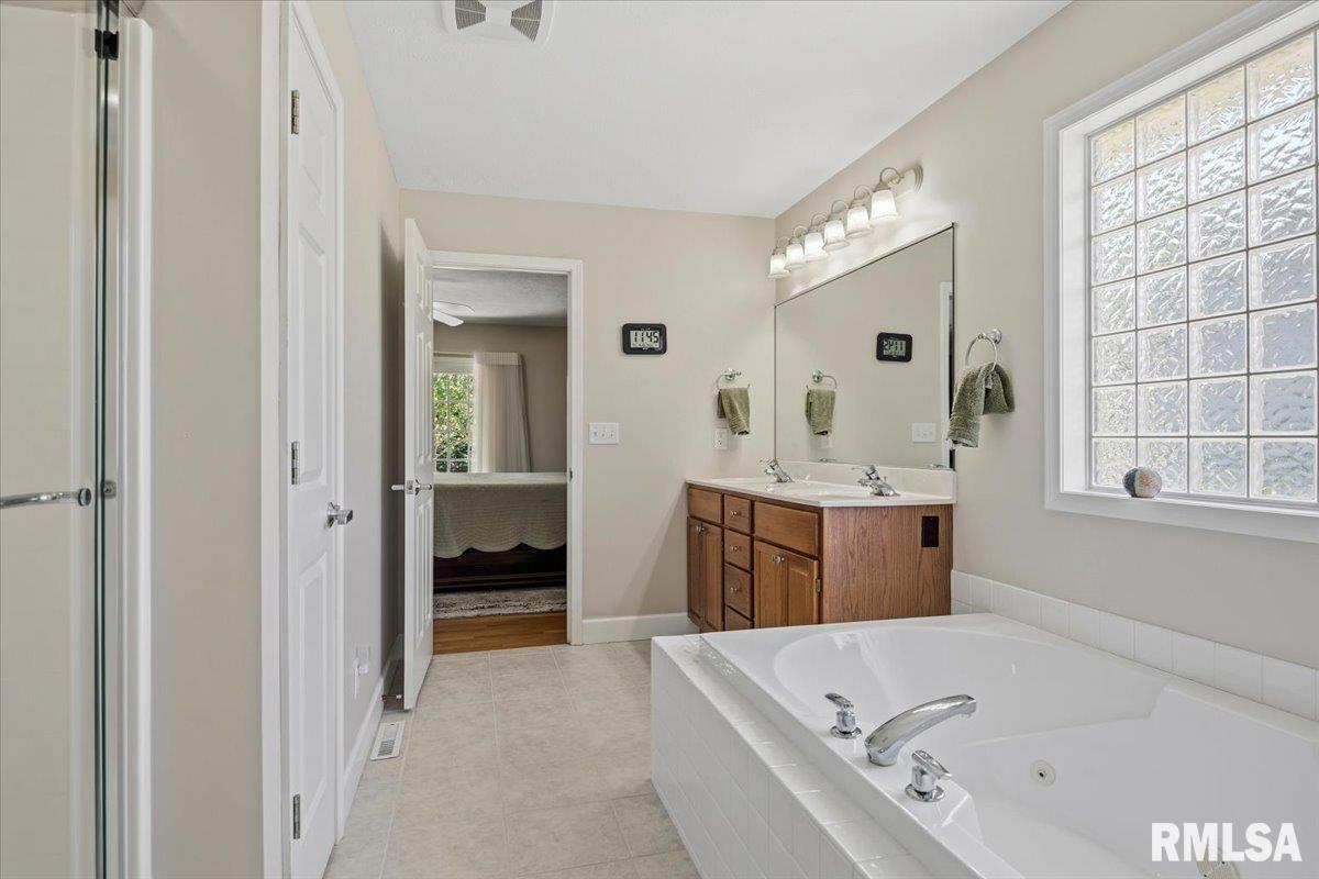 4356 Creek Drive Springfield, IL 62711 - Photo 22 of 50