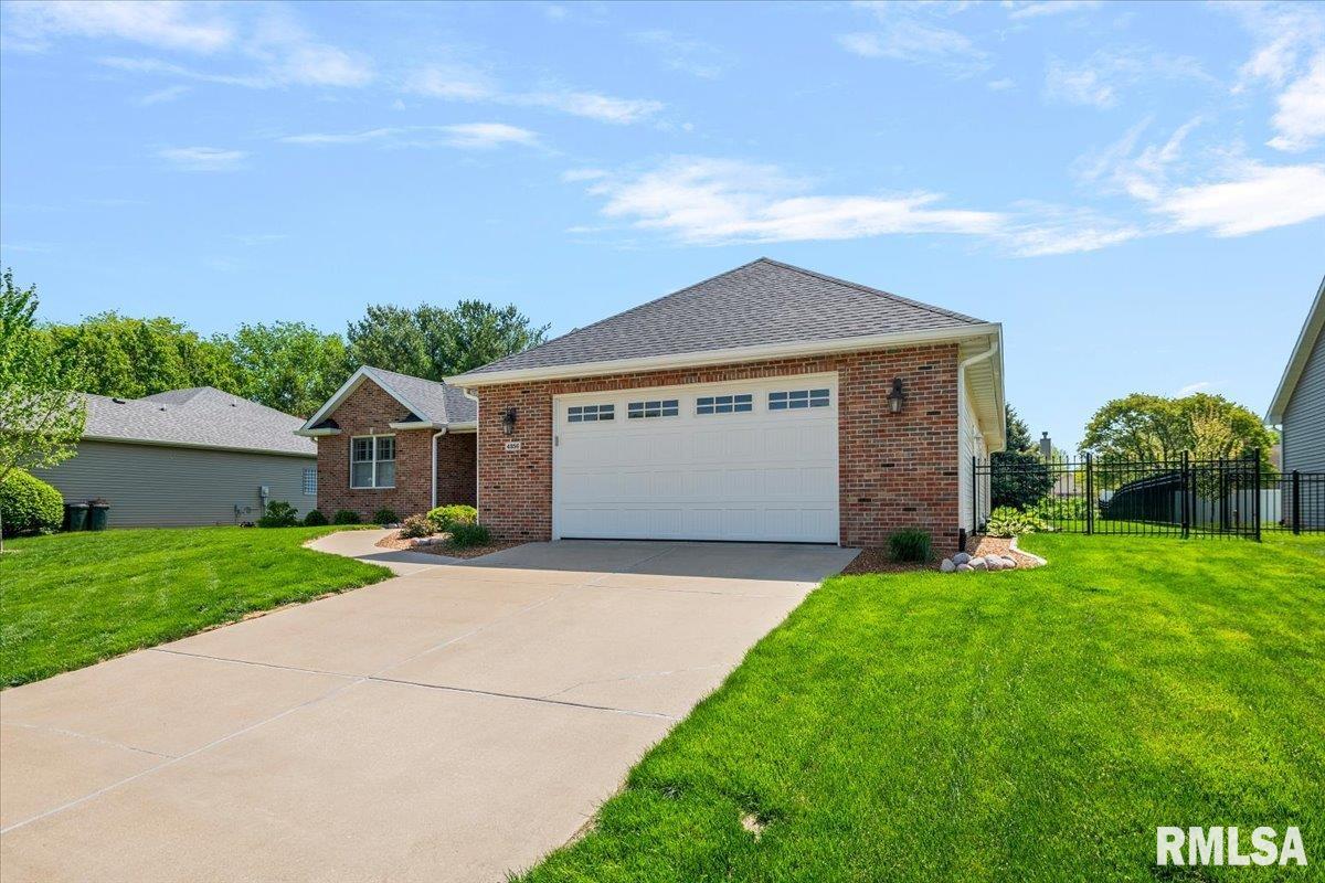 4356 Creek Drive Springfield, IL 62711 - Photo 3 of 50