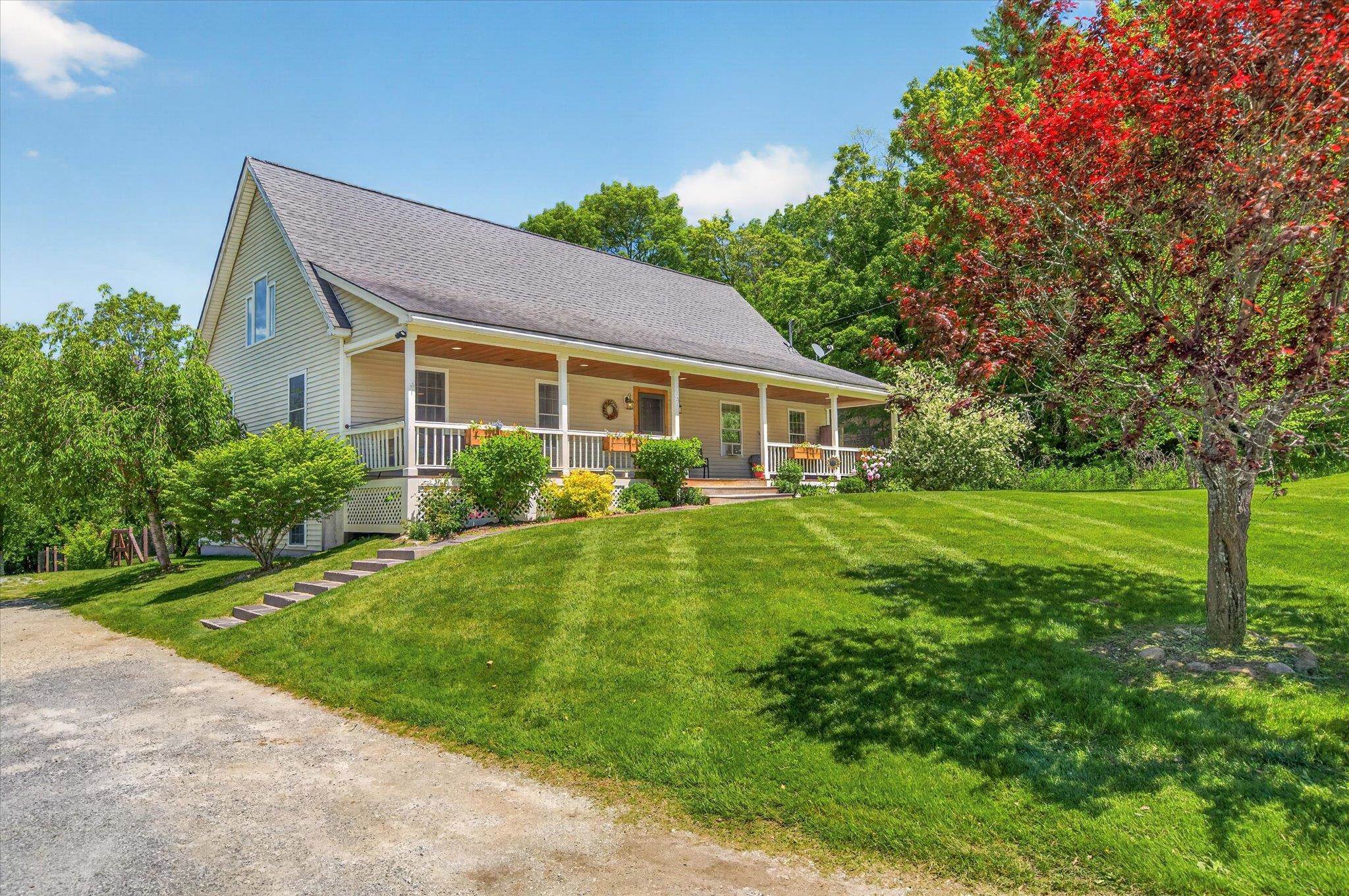121 Hull Avenue Wallingford, VT 05773 - Photo 1 of 50