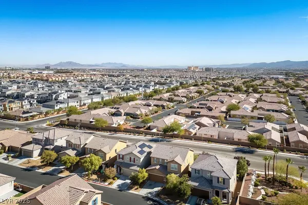 $2,130 | 10360 Sipple Street, Las Vegas, NV 89141