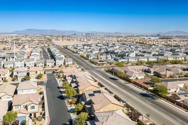 $2,130 | 10360 Sipple Street, Las Vegas, NV 89141