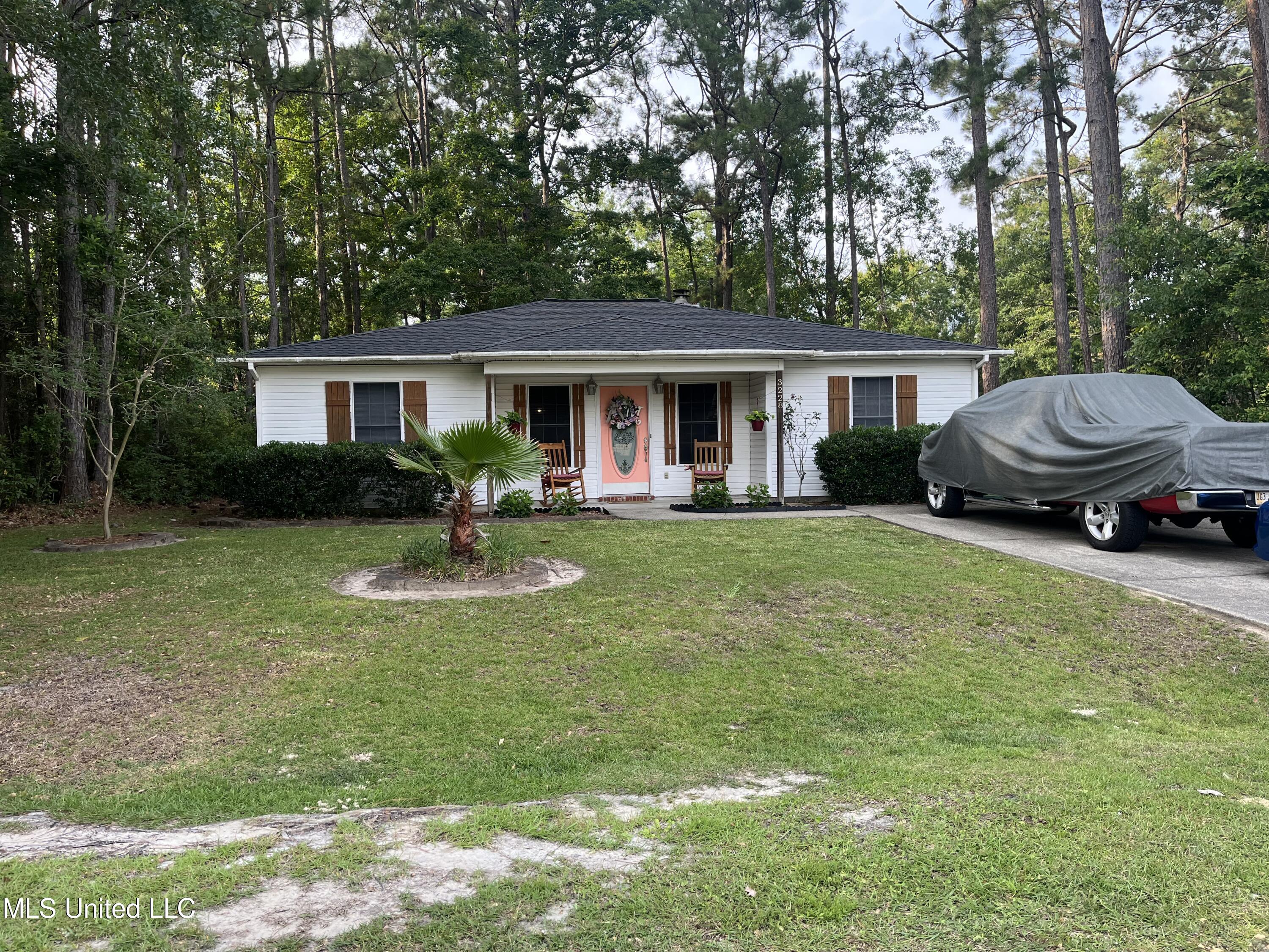 3228 Grouper Road Gautier, MS 39553 - Photo 2 of 19 9BA7E268-EF95-4241-82DE-376F7DE55906