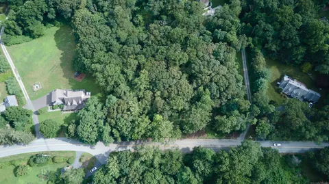 $175,000 | 86 Bushy Hill Road, Essex, CT 06442