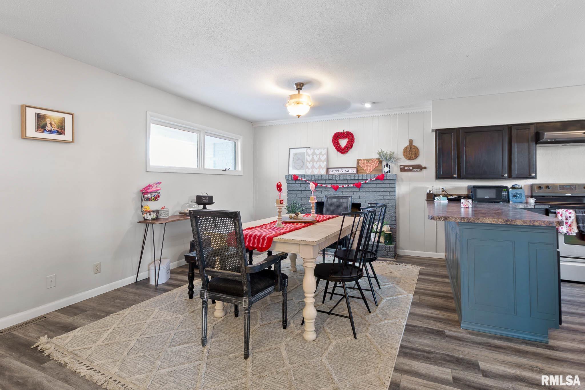 1303 South Carbon Street Marion, IL 62959 - Photo 6 of 50