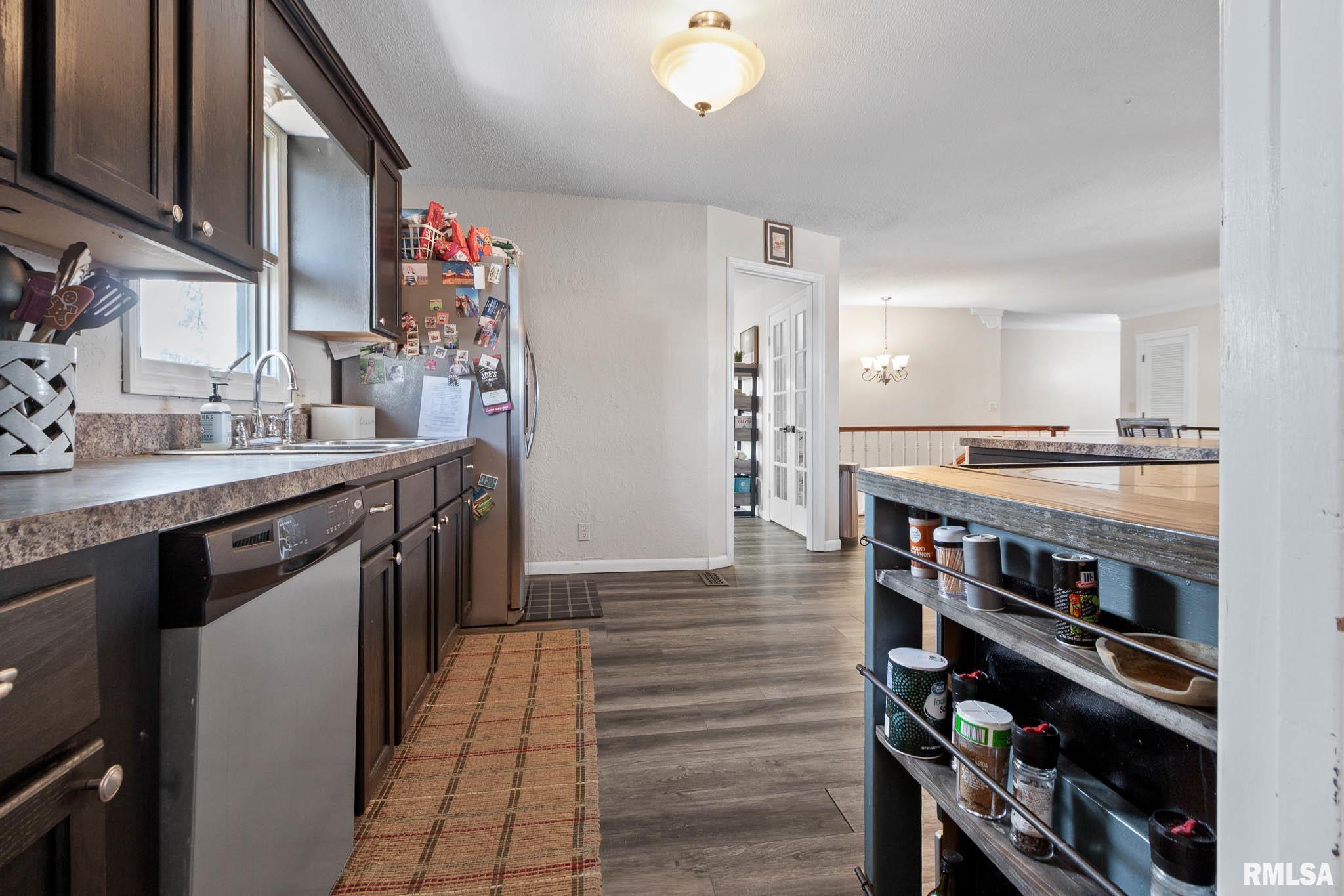 1303 South Carbon Street Marion, IL 62959 - Photo 10 of 50