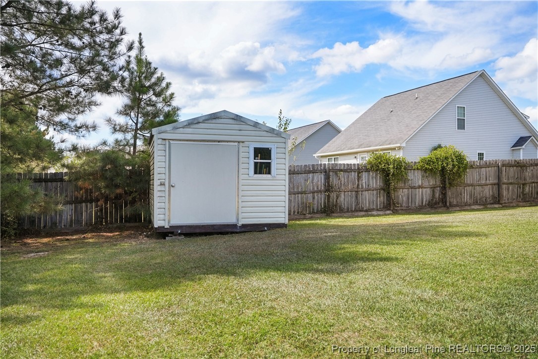 720 Cape Fear Road Raeford, NC 28376 - Photo 31 of 35 a view of a backyard of the house