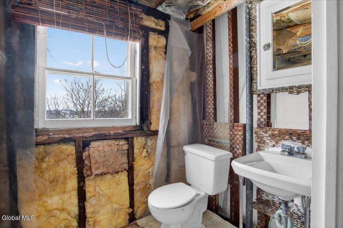 263 Stillwater Bridge Road Schaghticoke, NY 12154 - Photo 26 of 57 22-263 STILLWATER-23