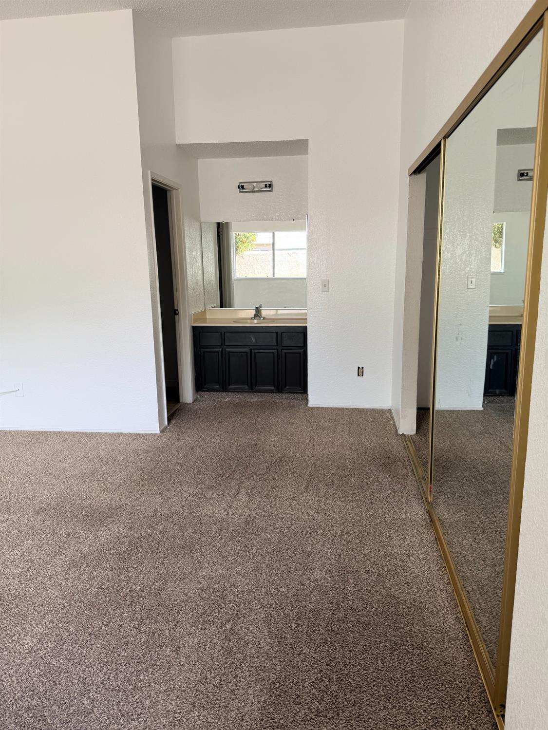 158 East Grant Line Road Tracy, CA 95376 - Photo 15 of 17