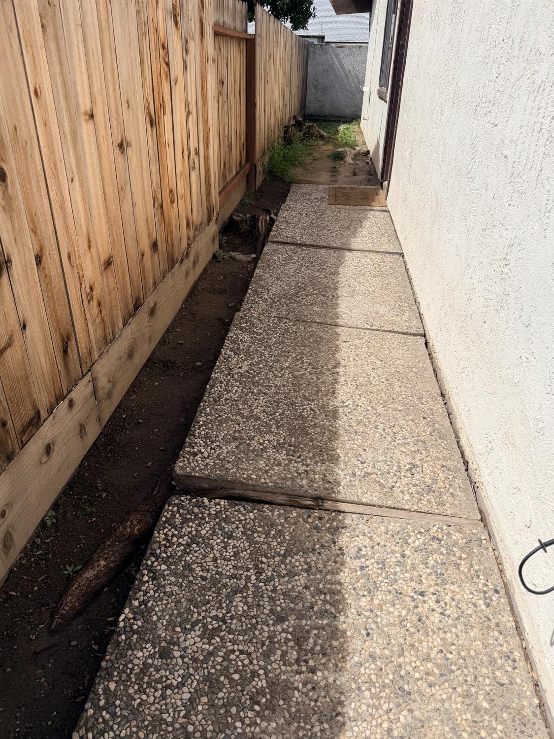 158 East Grant Line Road Tracy, CA 95376 - Photo 3 of 17