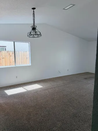 $275,000 | 158 East Grant Line Road, Tracy, CA 95376