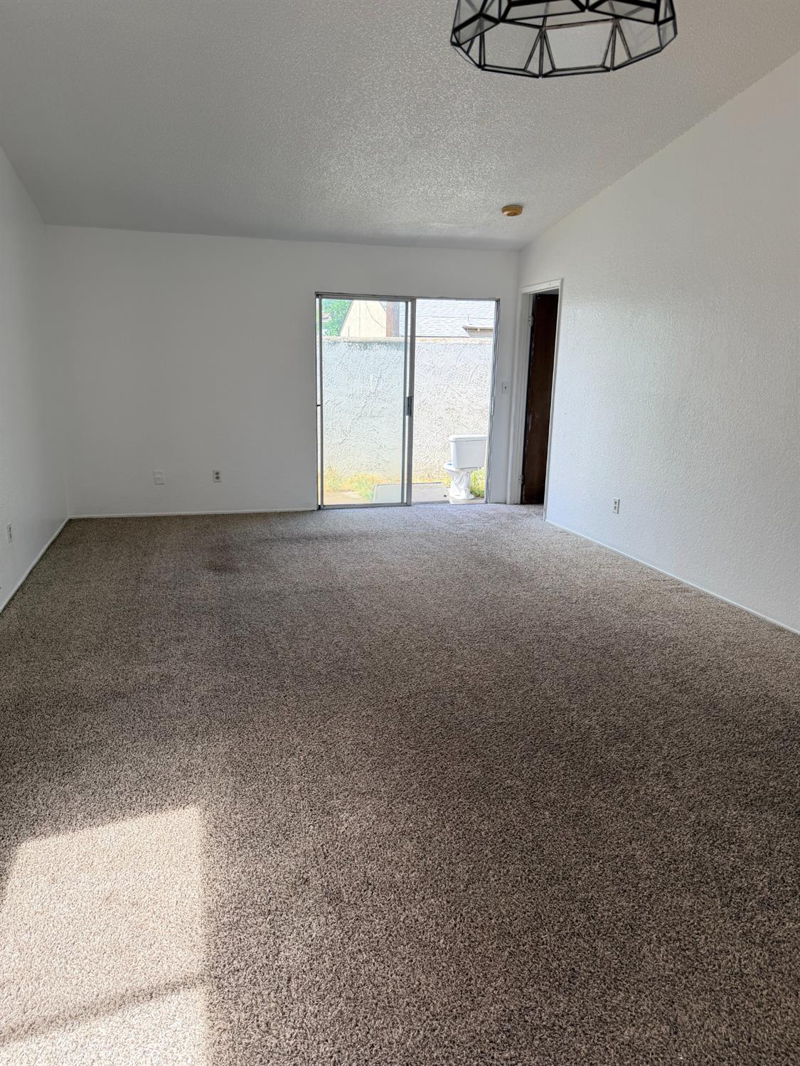 158 East Grant Line Road Tracy, CA 95376 - Photo 6 of 17