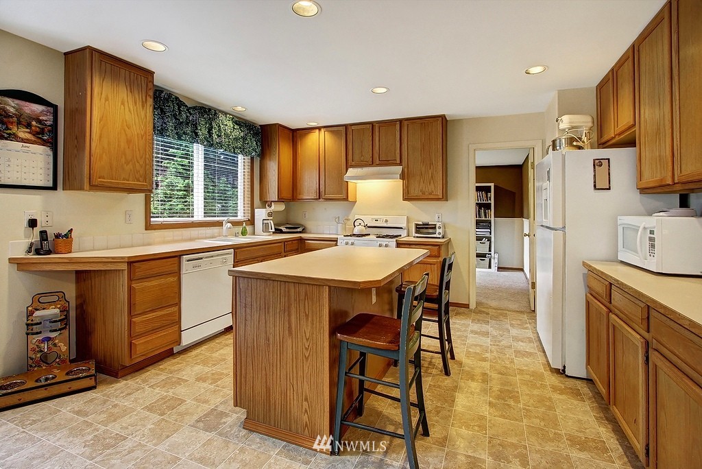 117 173rd Street Southwest Bothell, WA 98012 - Photo 4 of 15