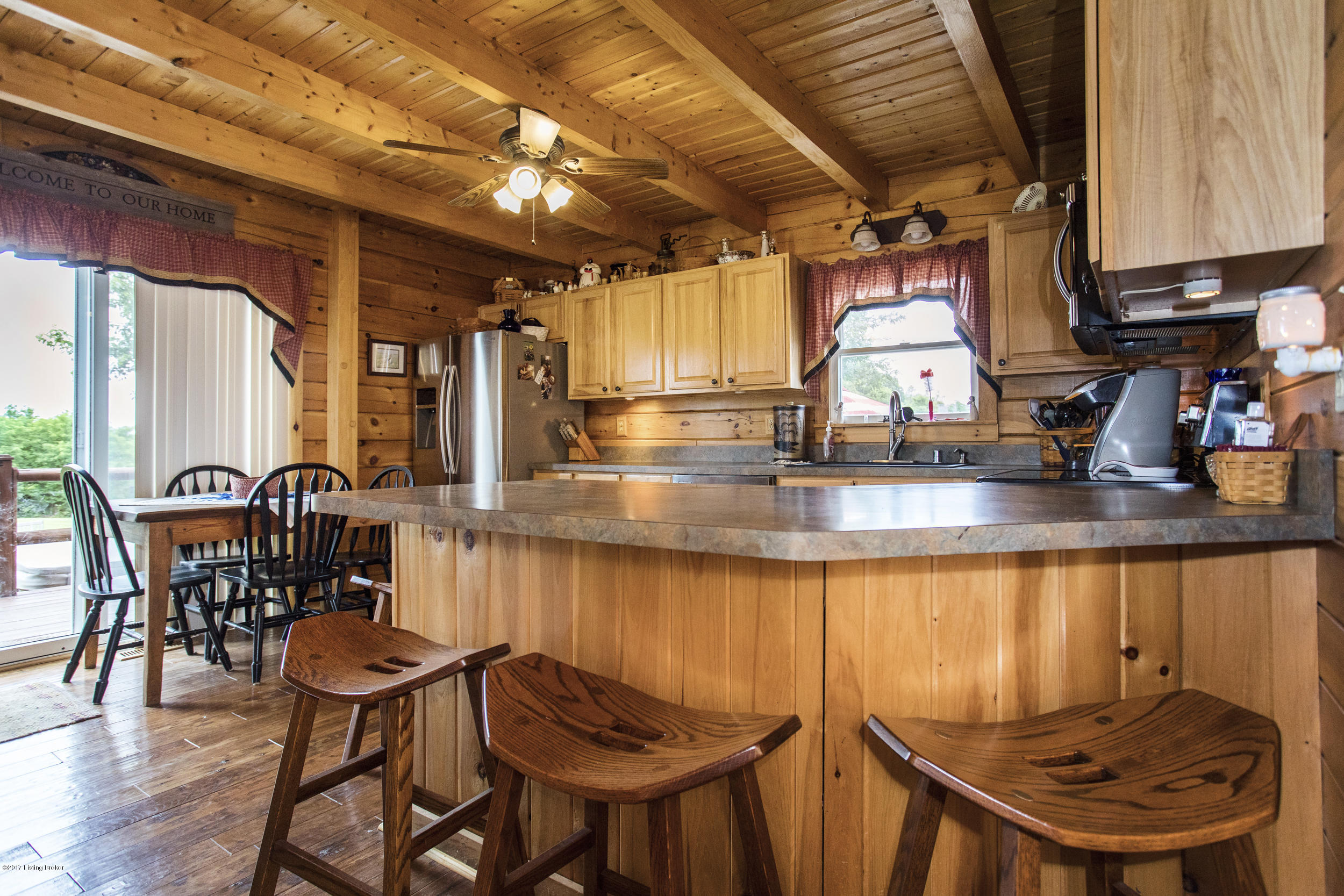 884 Morton Ridge Road Bedford, KY 40006 - Photo 11 of 47 11-kitchen bar