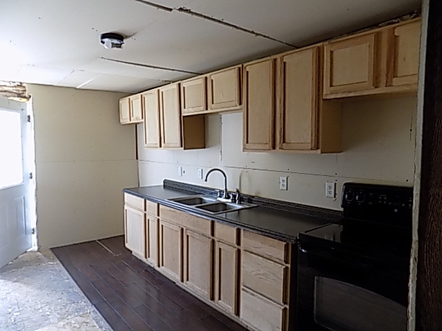 816 Walnut Street Decatur, IN 46733 - Photo 6 of 9