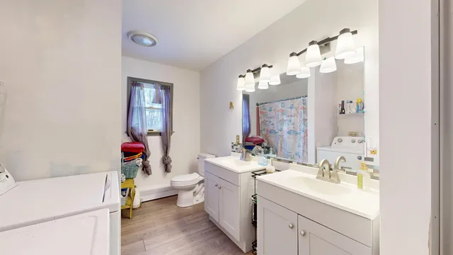 $350,000 | 535 South Witham Road, Auburn, ME 04210