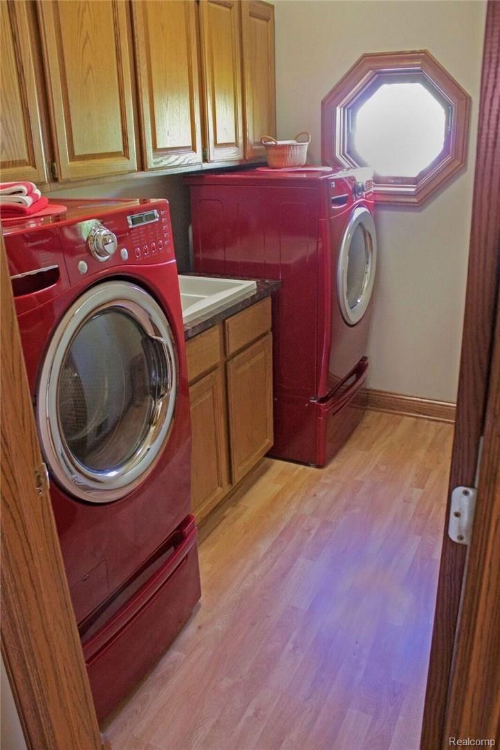8096 Chilson Road Pinckney, MI 48169 - Photo 30 of 46 Main Floor Laundry Room