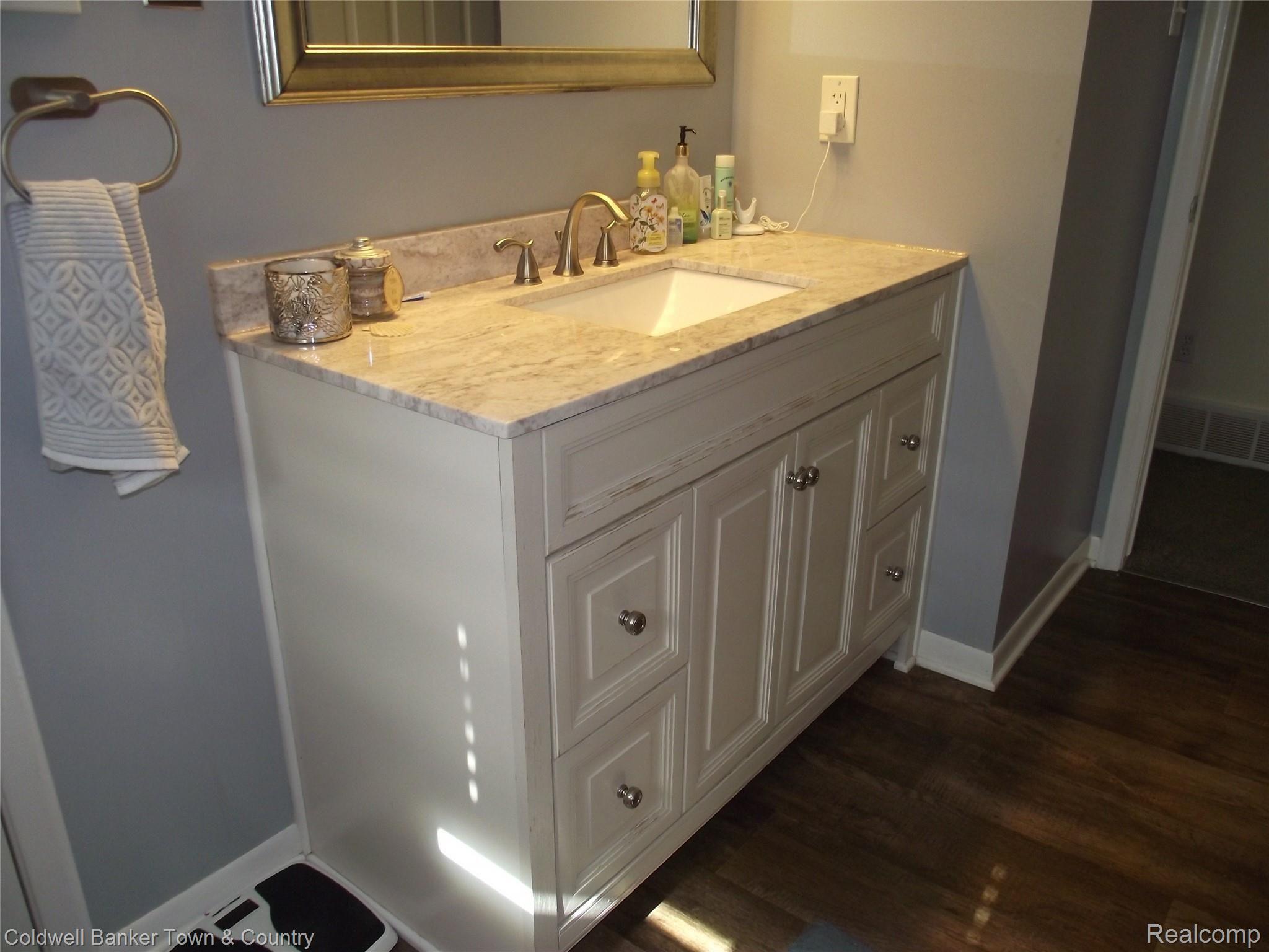 236 Ripley Road Linden, MI 48451 - Photo 15 of 26 DSCF9555.JPG