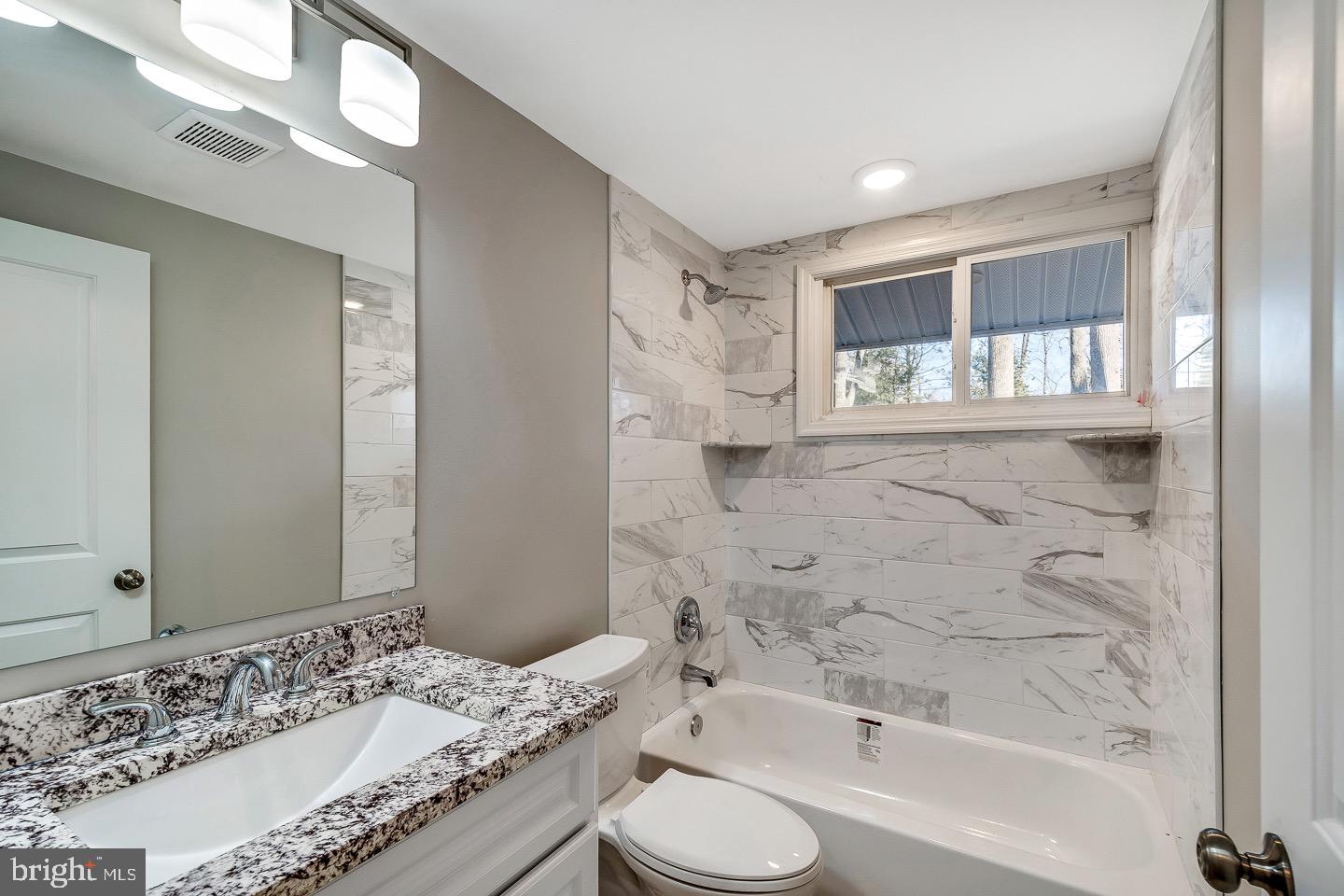 746 Farley Road Bensalem, PA 19020 - Photo 11 of 28 Gallery Image 11