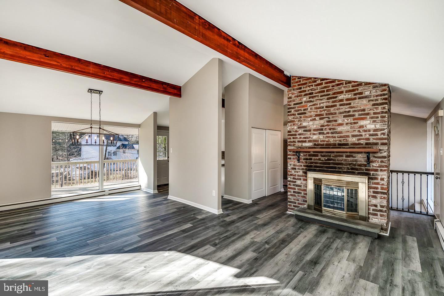 746 Farley Road Bensalem, PA 19020 - Photo 3 of 28 Gallery Image 3