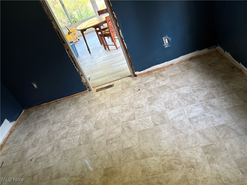 3924 Homestead Road Ravenna, OH 44266 - Photo 4 of 15 Bedroom or Dining room your choice