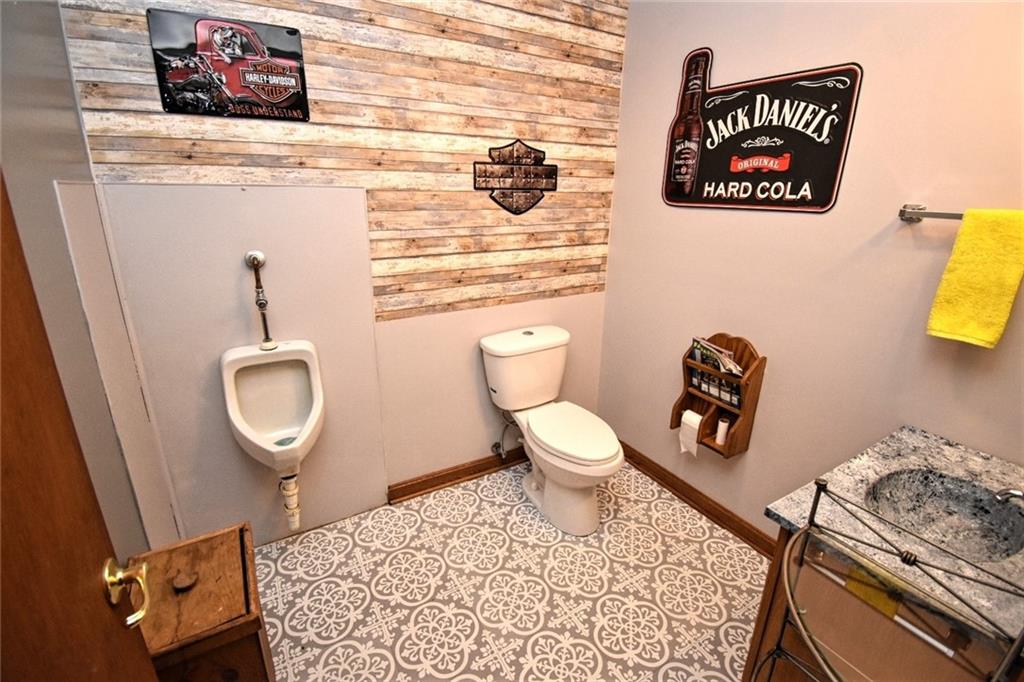 116 Donley Road Eighty Four, PA 15330 - Photo 5 of 25
