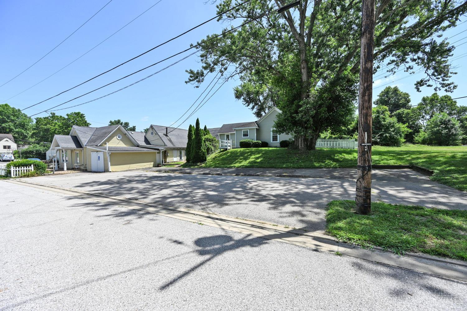 9417 Main Street Cincinnati, OH 45242 - Photo 21 of 22